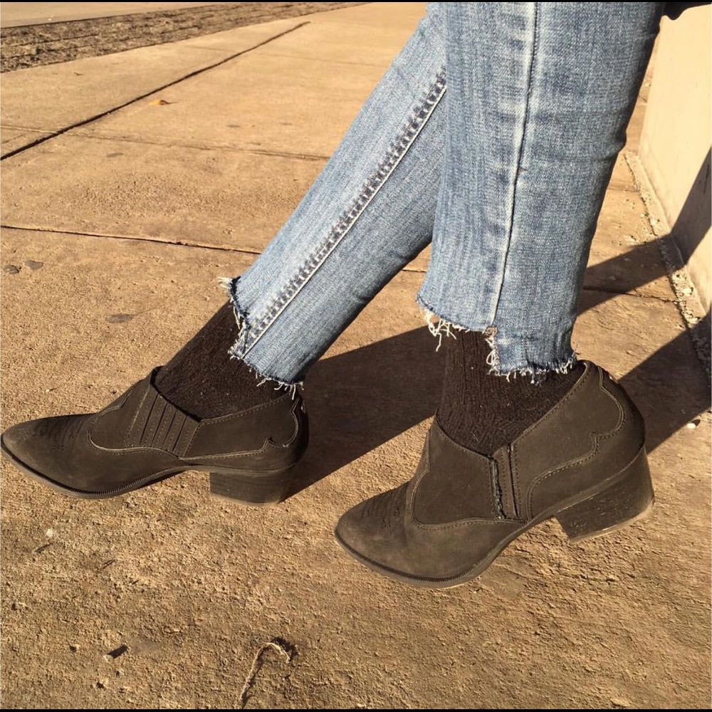 Black ankle booties
